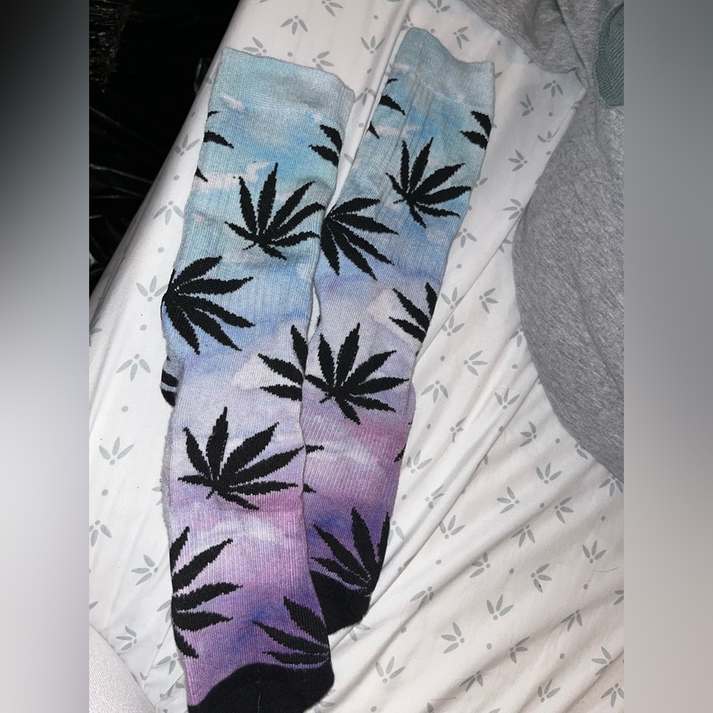 Weed socks